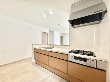 �L�b�`�� �����������������Ԃ����܂��A�Ί炠�ӂ��L�b�`��