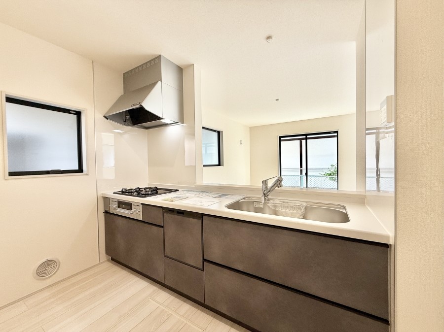 �L�b�`�� �������V���v���Ŕ������S�n�悢���Ԃ𐶂ރL�b�`�����