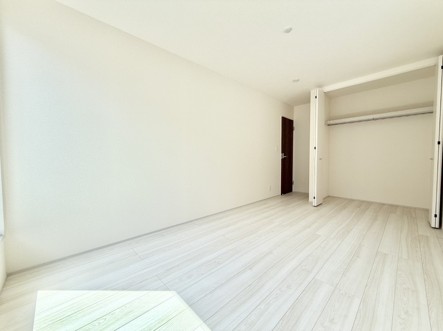 �q������ �������v���C�x�[�g��ԂƂ��ĐÂ��ŗ�������������񋟂��Ă���܂�