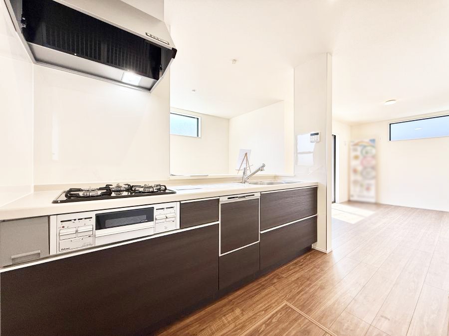 �L�b�`�� �������Ƒ����J��[�߂�A������̂���L�b�`��