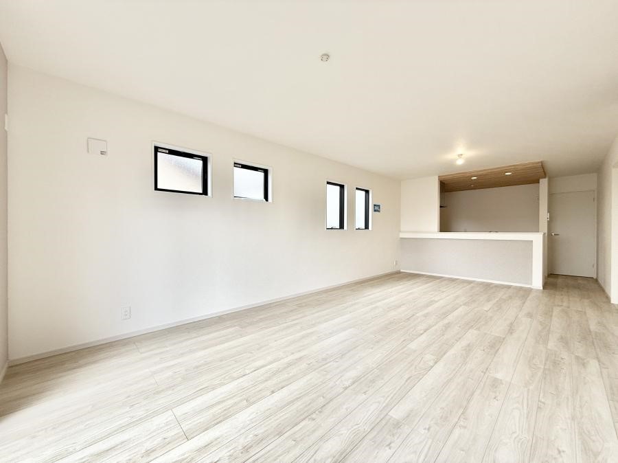 ���r���O ���������R�Ɖ�b�����܂��A�S�n�悢�ЂƂƂ�