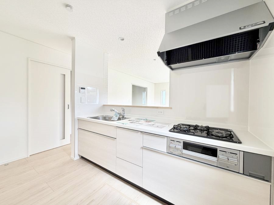 �L�b�`�� �������V���v���Ŕ������S�n�悢���Ԃ𐶂ރL�b�`�����