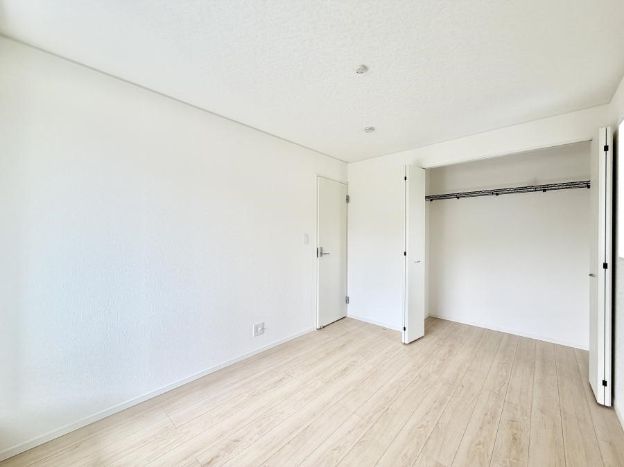 �Q�� ���������̔z�u��ʋC���̗ǂ��݌v�ŕ����̋�C�������炸�A��ɐV�N�ȋ�C������܂�