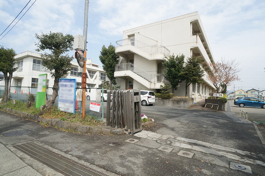 ���ӊ� ���w�Z 124m �쑫���s�����{���w�Z