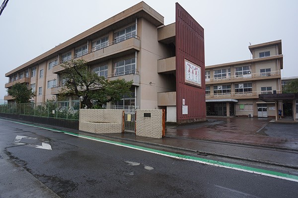 ���ӊ� ���w�Z 1200m ���c���s�����{���w�Z