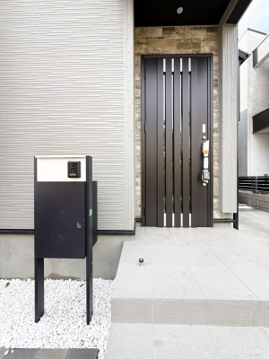 ���� �O�ρ� �V���v���Ŕ������A�Z�܂��̑���ۂ��ʂ錺�ւł�