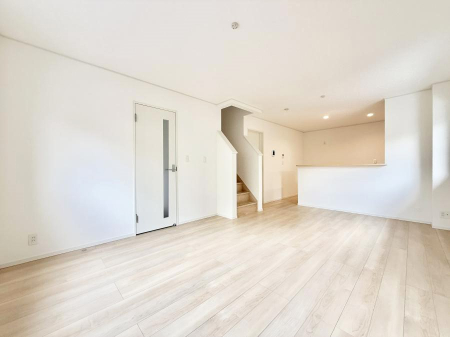 ���r���O ���������R�Ɖ�b�����܂��A�S�n�悢�ЂƂƂ�