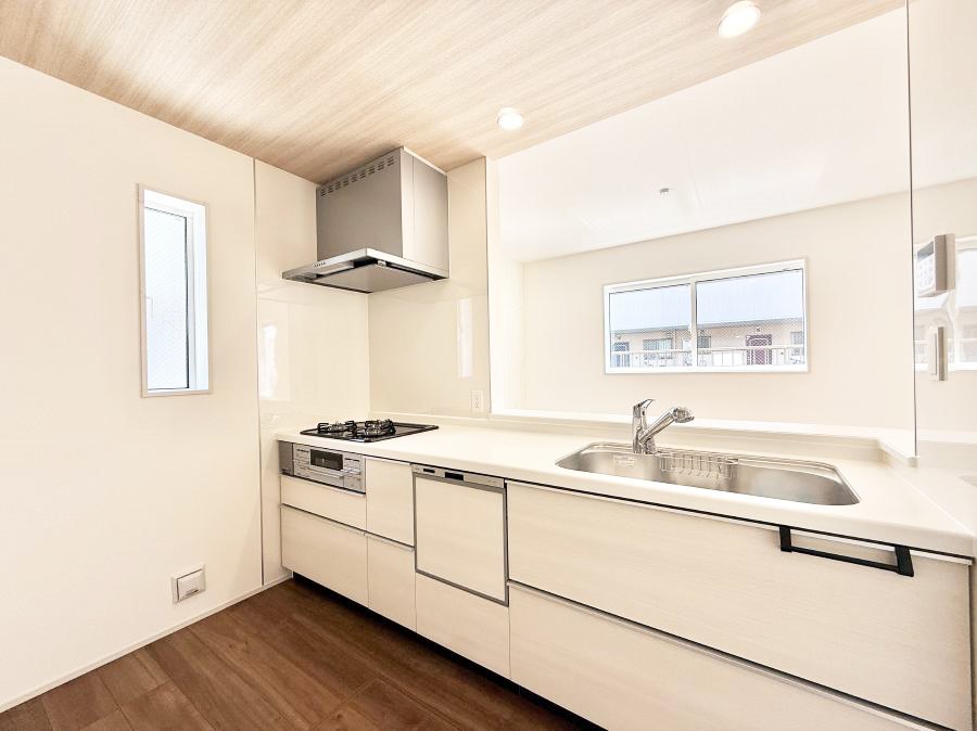 �L�b�`�� �������Ƒ��ƂȂ���A�R�~���j�P�[�V�����̏�