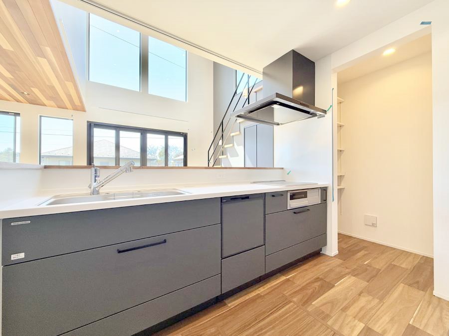 �L�b�`�� �����������������Ɗy�����Ȃ�A���K�ȃL�b�`�����