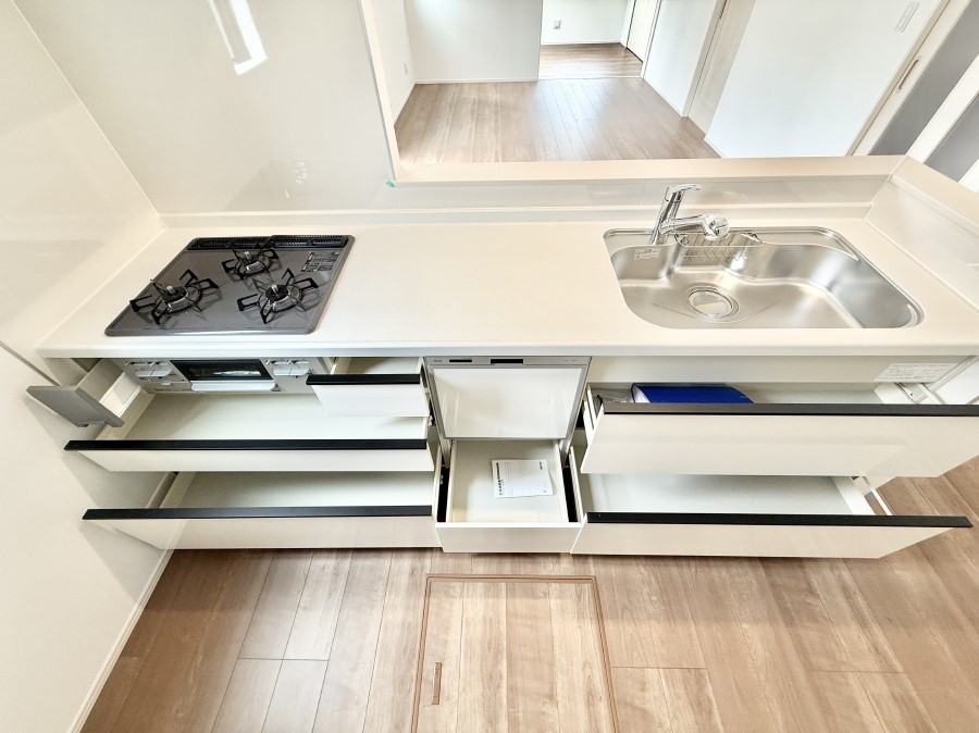 �L�b�`�� �������Ƒ����J��[�߂�A������̂���L�b�`��