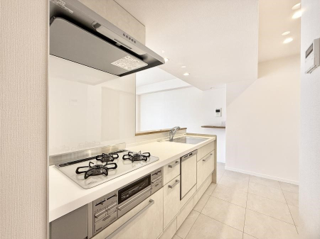 �L�b�`�� �������Ƒ����J��[�߂�A������̂���L�b�`��