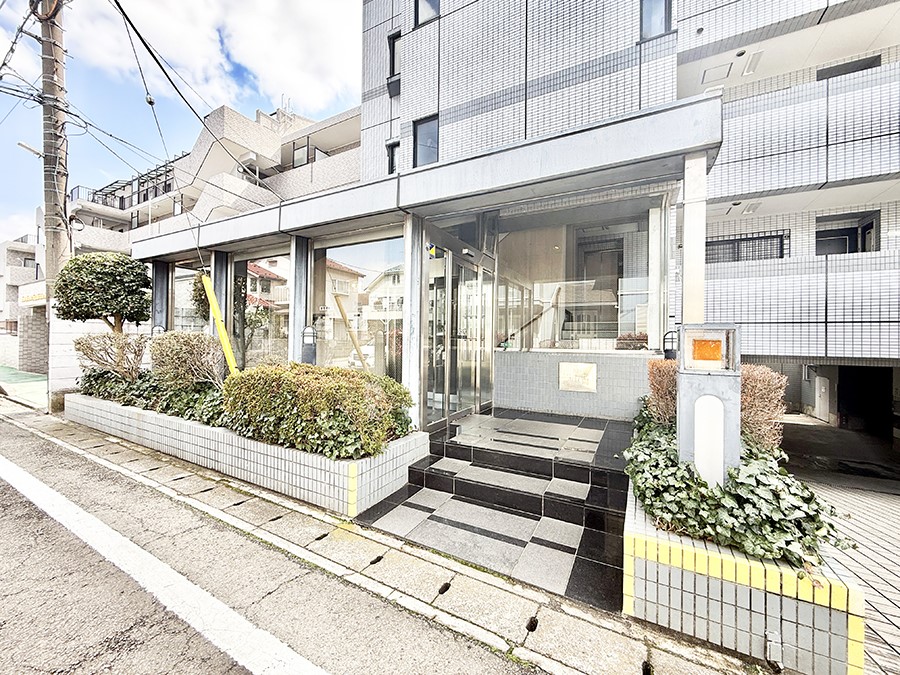 �G���g�����X �O�ρ��A�邽�тɈ��S����^���Ă����A���J�ɊǗ����ꂽ���L���