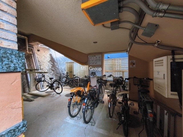 ���̑� �O�ρ�������Ɛ������ꂽ���֏�ŁA���]�Ԃ̕ۊǂ����S�ł�