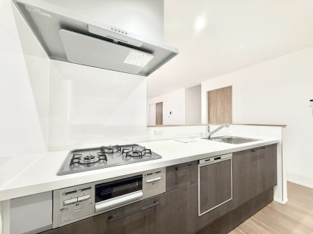 �L�b�`�� �������Ƒ��ƂȂ���A�R�~���j�P�[�V�����̏�