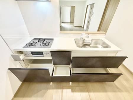 �L�b�`�� �������Ƒ����J��[�߂�A������̂���L�b�`��