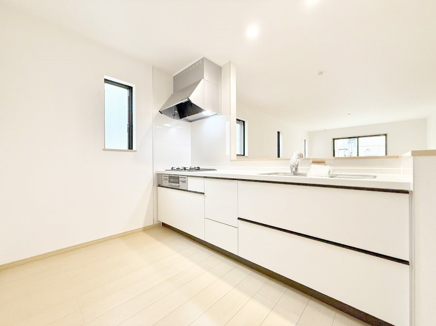 �L�b�`�� ���������y���݂ƐH�ׂ�K����͂���L�b�`��