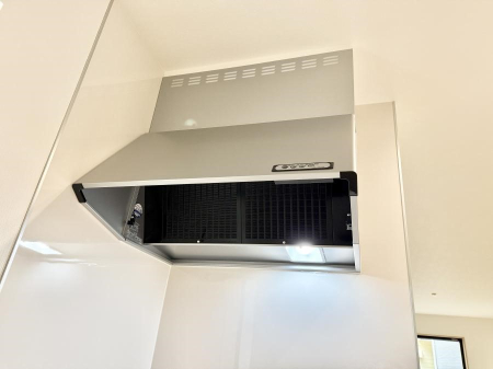 ���̑����� �ݔ����������̏��C����������C��ɗU������A�����I�ɔr�����ł��܂��B