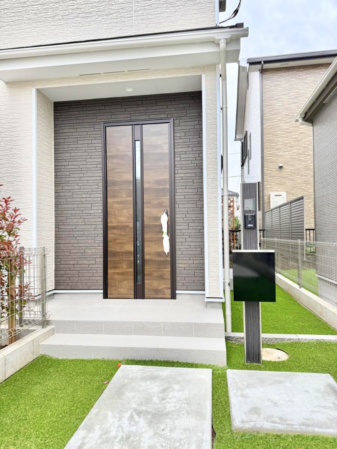 ���� �O�ρ� �V���v���Ŕ������A�Z�܂��̑���ۂ��ʂ錺�ւł�