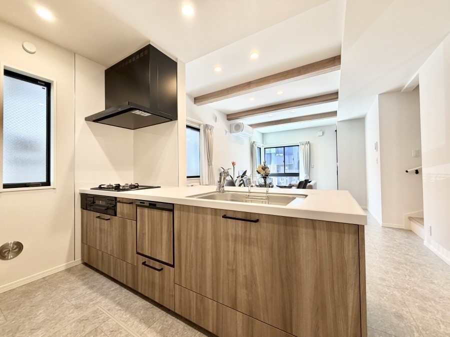 �L�b�`�� �������Ƒ����J��[�߂�A������̂���L�b�`��