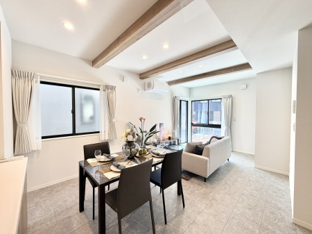 ���r���O �������V���v���������ґ�A��؂Ȑl�Ɖ߂����S���قǂ�����