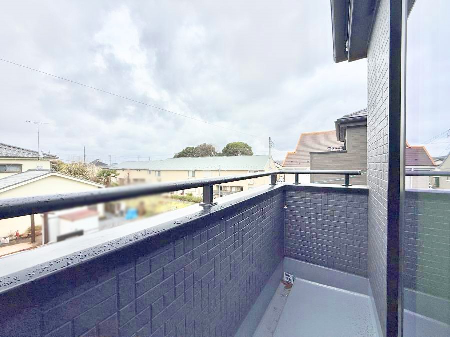 �o���R�j�[ ������ �G�߂̈ڂ낢����������J���I�ȋ�Ԃł�