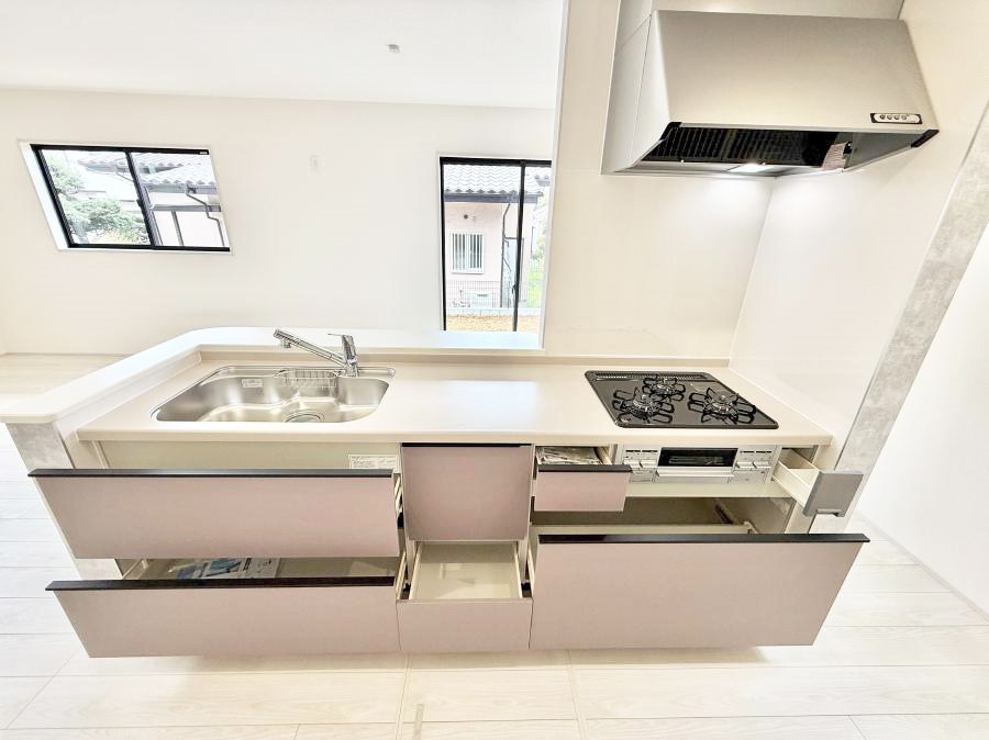 �L�b�`�� �������Ƒ����J��[�߂�A������̂���L�b�`��