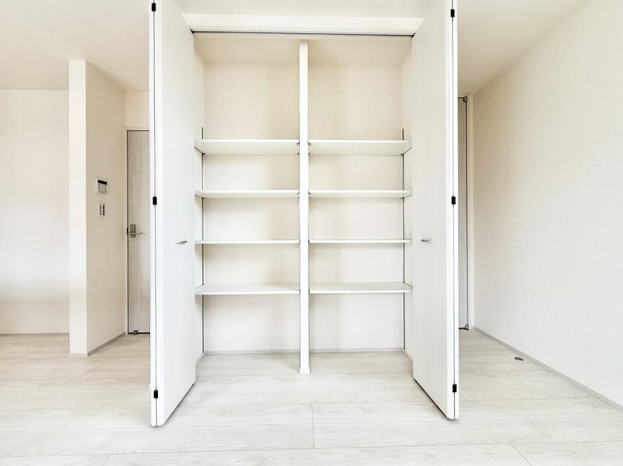 ���[ ����