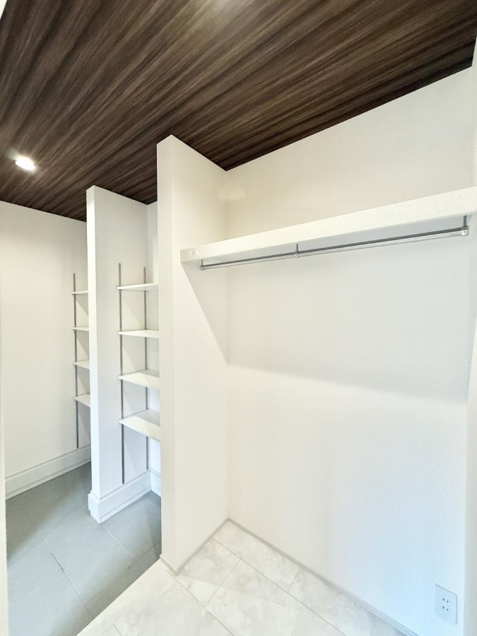 ���[ ����