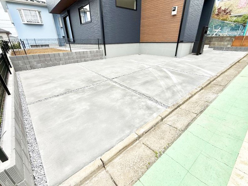  �O�ρ��J�[�X�y�[�X�L