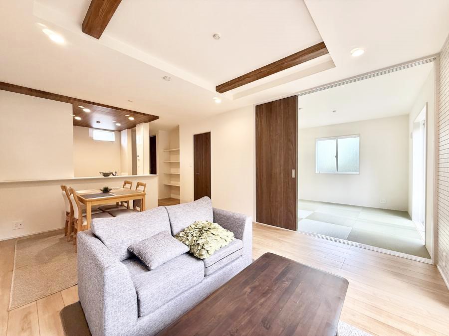 ���r���O �����������������Ɠ��ʂɂ���A�e���̋��