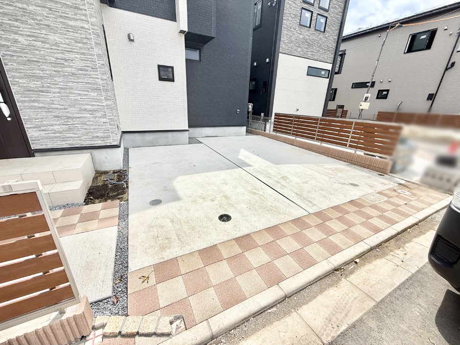  �O�ρ������̒��Ԃ����K��