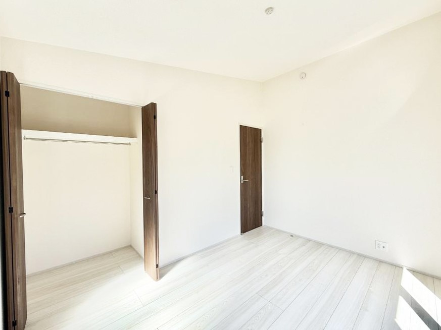 �Q�� ���������̔z�u��ʋC���̗ǂ��݌v�ŕ����̋�C�������炸�A��ɐV�N�ȋ�C������܂�