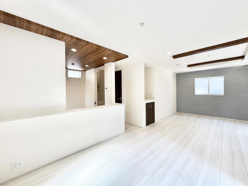 �L�b�`�� �������Ƒ����J��[�߂�A������̂���L�b�`��