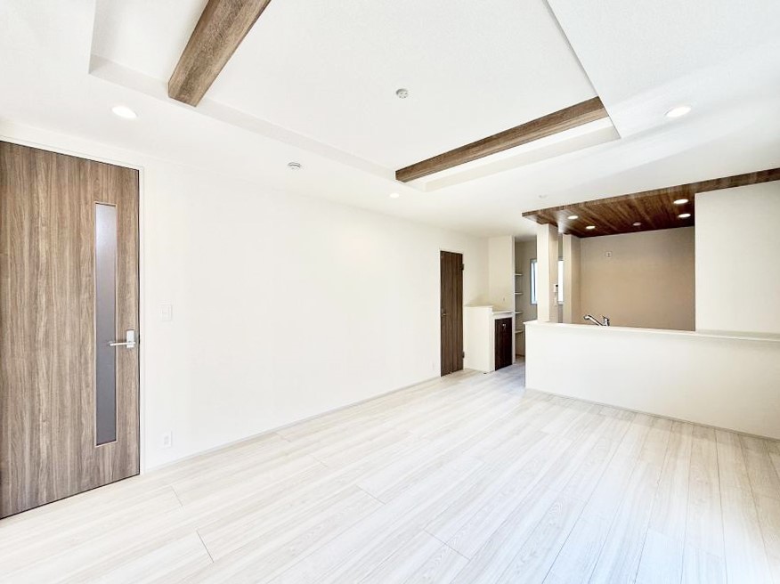 ���r���O ���������났�ƏΊ炪�W�܂�A�S���܂郊�r���O