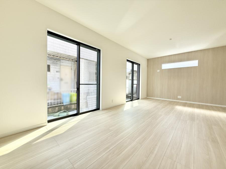 ���r���O ���������R�Ɖ�b�����܂��A�S�n�悢�ЂƂƂ�