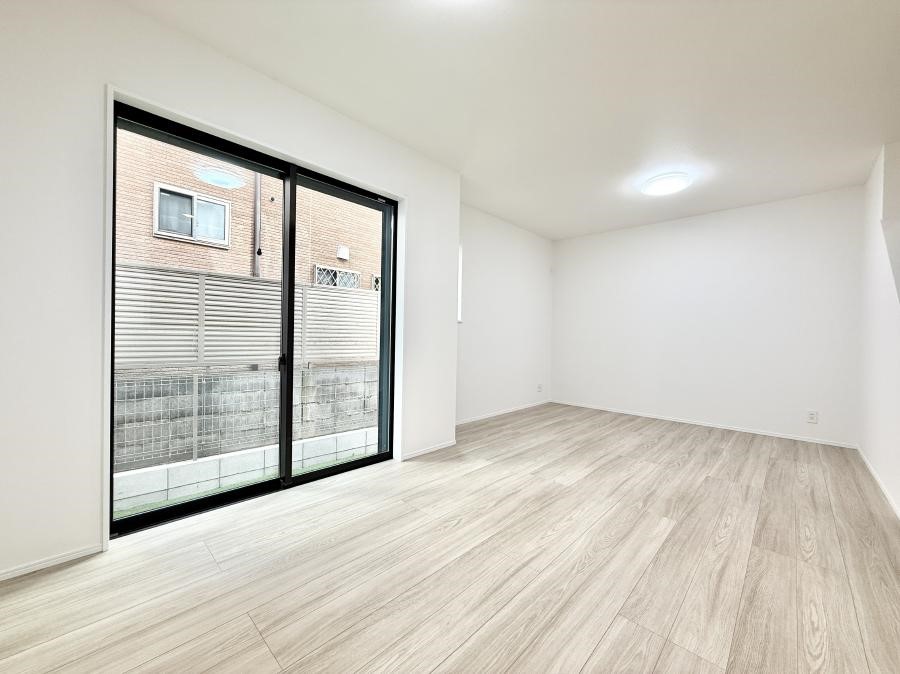 ���r���O ���������C�ɓ���̏ꏊ�ŁA�̂�т�Ƃ������Ԃ�