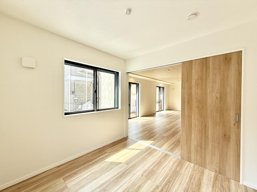 �q������ �������v���C�x�[�g��ԂƂ��ĐÂ��ŗ�������������񋟂��Ă���܂�