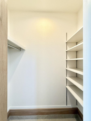 ���[ �������V���[�Y�C���N���[�[�b�g�t�Ȃ̂ŁA�O�Ŏg�������܂Ƃ߂Ď��[�A�������茺�ւ�  