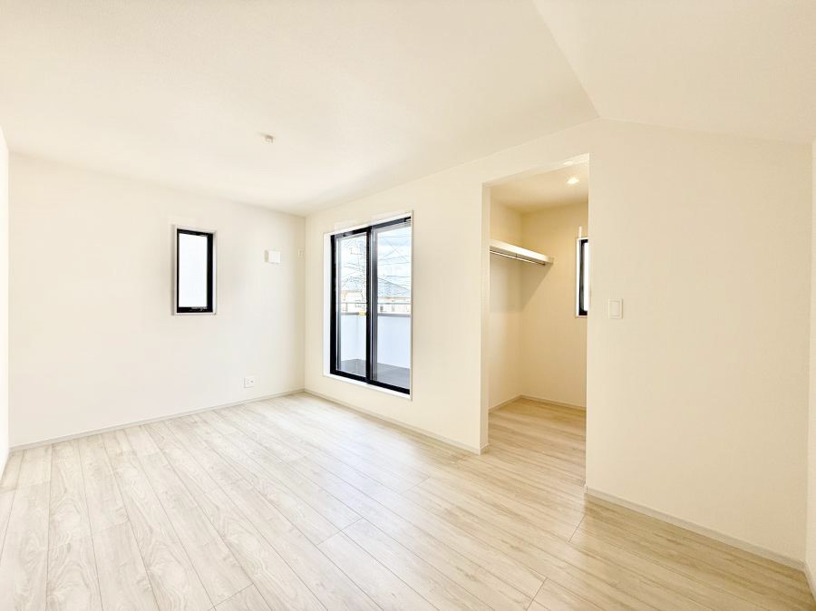 �q������ �������Ƌ�⃌�C�A�E�g�����R�ɔz�u�ł��邽�ߎg�����肪�ǂ����K�ɉ߂����܂�