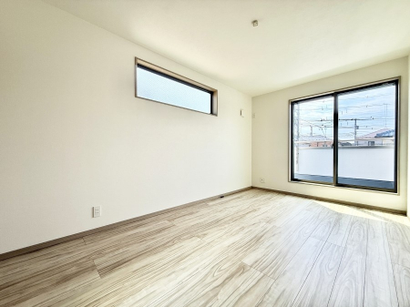 �q������ �������v���C�x�[�g��ԂƂ��ĐÂ��ŗ�������������񋟂��Ă���܂�