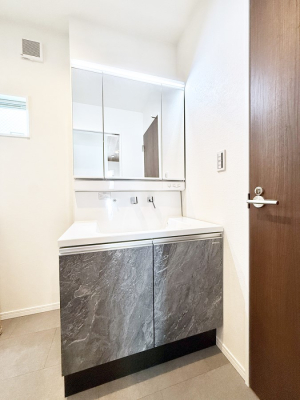 ���ʑ�E���ʏ� �������������Ő������̂�����ʏ�