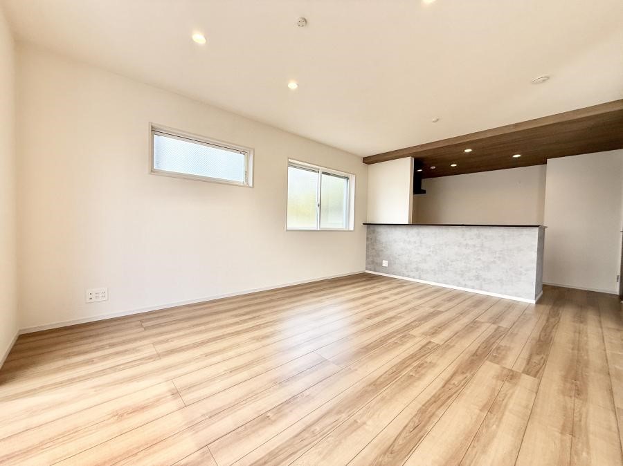 ���r���O �����������������Ɠ��ʂɂ���A�e���̋��