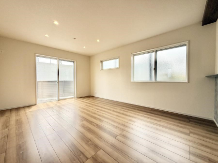 ���r���O ���������났�ƏΊ炪�W�܂�A�S���܂郊�r���O