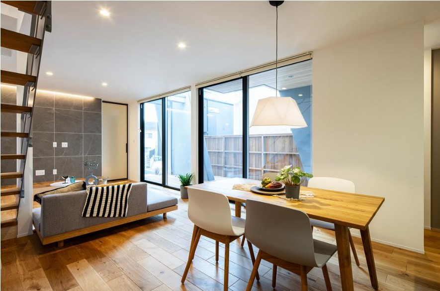 ���r���O �������S���������ꏊ�A�������߂����郊�r���O