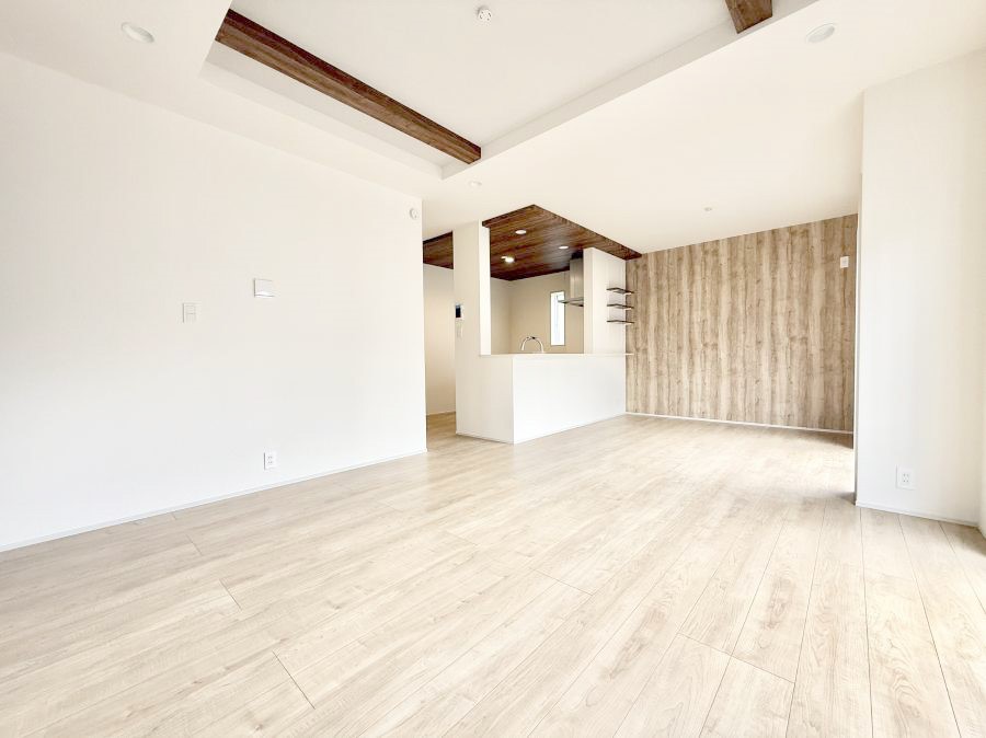 ���r���O ���������났�ƏΊ炪�W�܂�A�S���܂郊�r���O