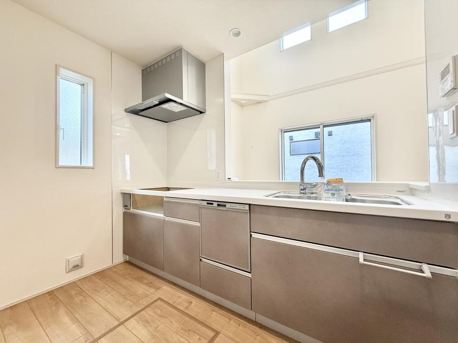 �L�b�`�� ����