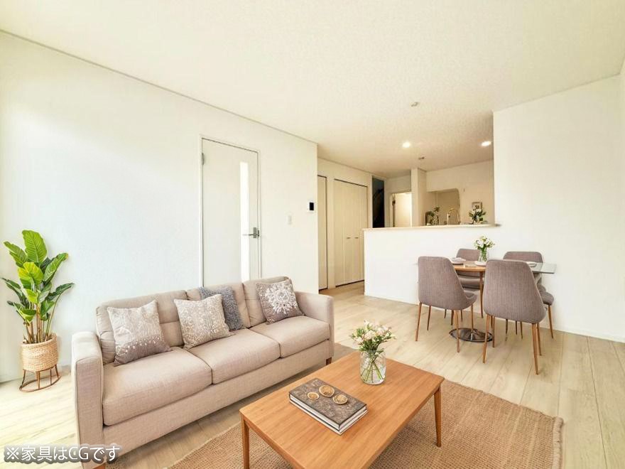 ���r���O ����