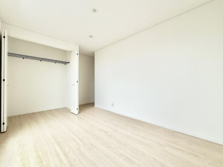 �q������ ����