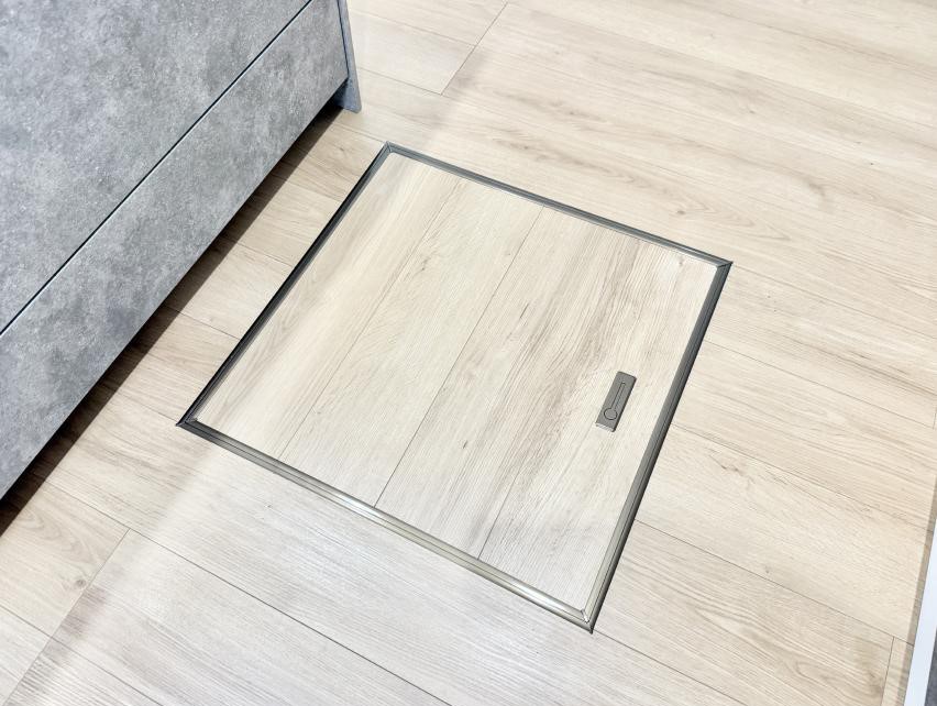 ���̑����� �ݔ����B�ꂽ���[�X�y�[�X�ŉƑS�̂��X�b�L��