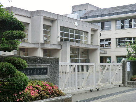 ���ӊ� ���w�Z 1300m �����R�s���x�m�����w�Z